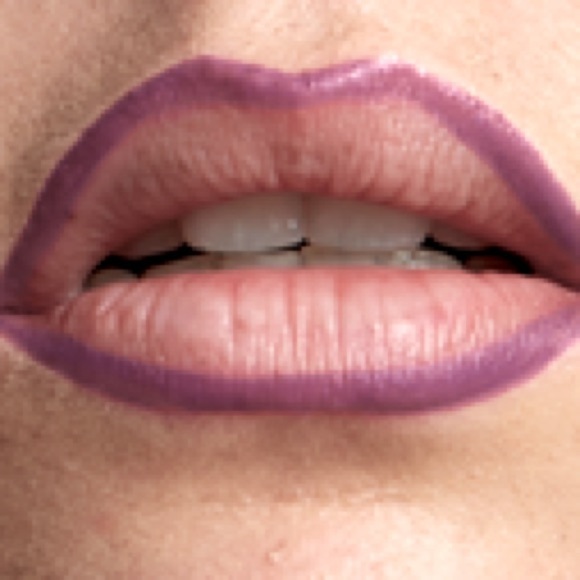 None Other - 𝅺plum fuscua lipliner pencil with cap made in the usa makeup